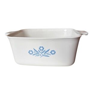 Vintage CORNINGWARE Blue Cornflower Casserole Dish P-4-B Made in Canada Baking